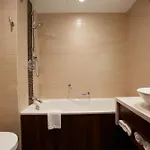 泽佐夫希尔顿花园酒店 4* 热舒夫