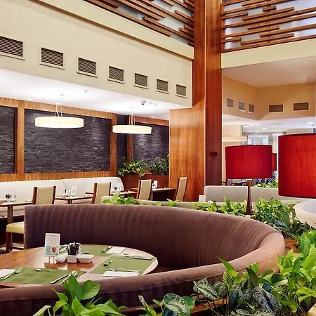 Ξενοδοχείο Hilton Garden