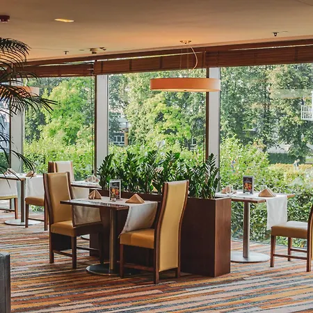 فندق Hilton Garden رشيشوف
