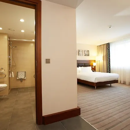 فندق Hilton Garden