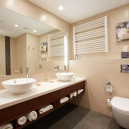 Hilton Garden