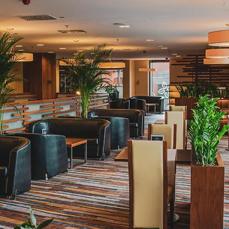 泽佐夫希尔顿花园酒店 酒店 4*