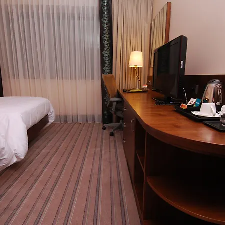 酒店 泽佐夫希尔顿花园酒店 热舒夫