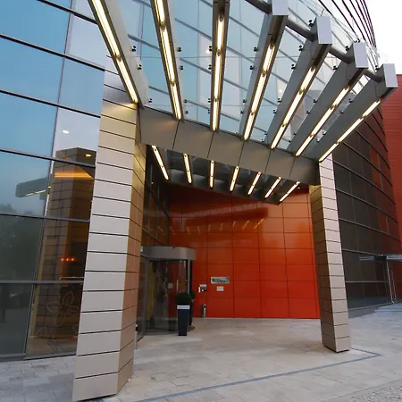 Hilton Garden Hotel 4*