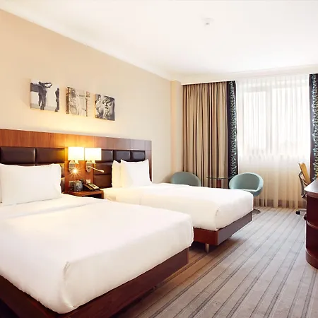 泽佐夫希尔顿花园酒店 酒店