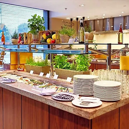 Hilton Garden