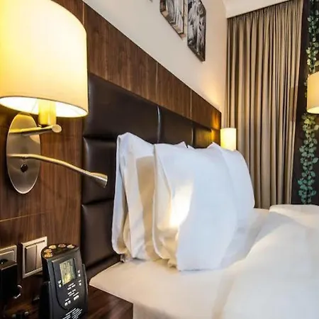 Hilton Garden Otel 4*