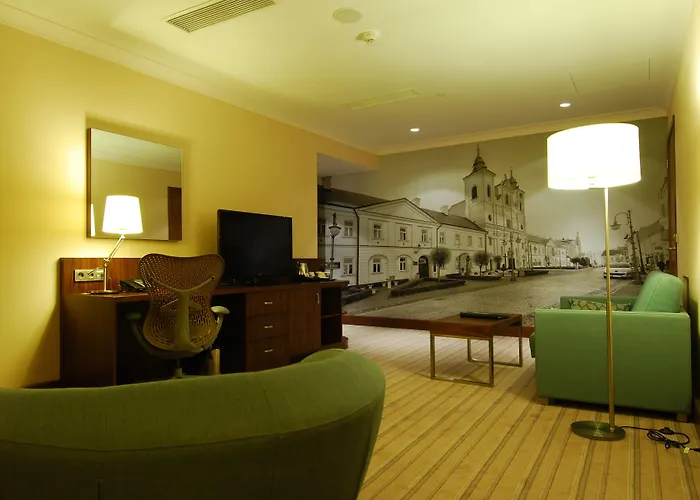 Hilton Garden 4* رشيشوف