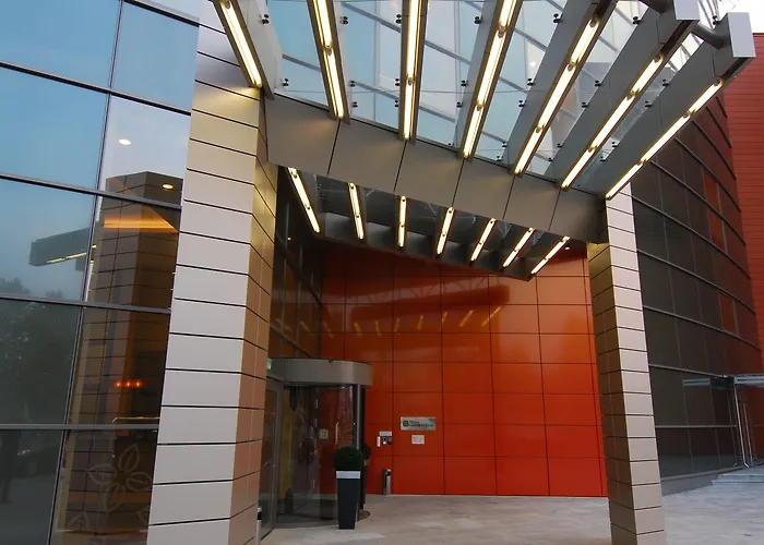 Hilton Garden فندق 4*