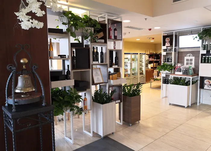 Hilton Garden فندق رشيشوف