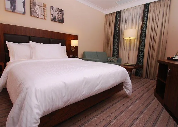 Hilton Garden فندق رشيشوف